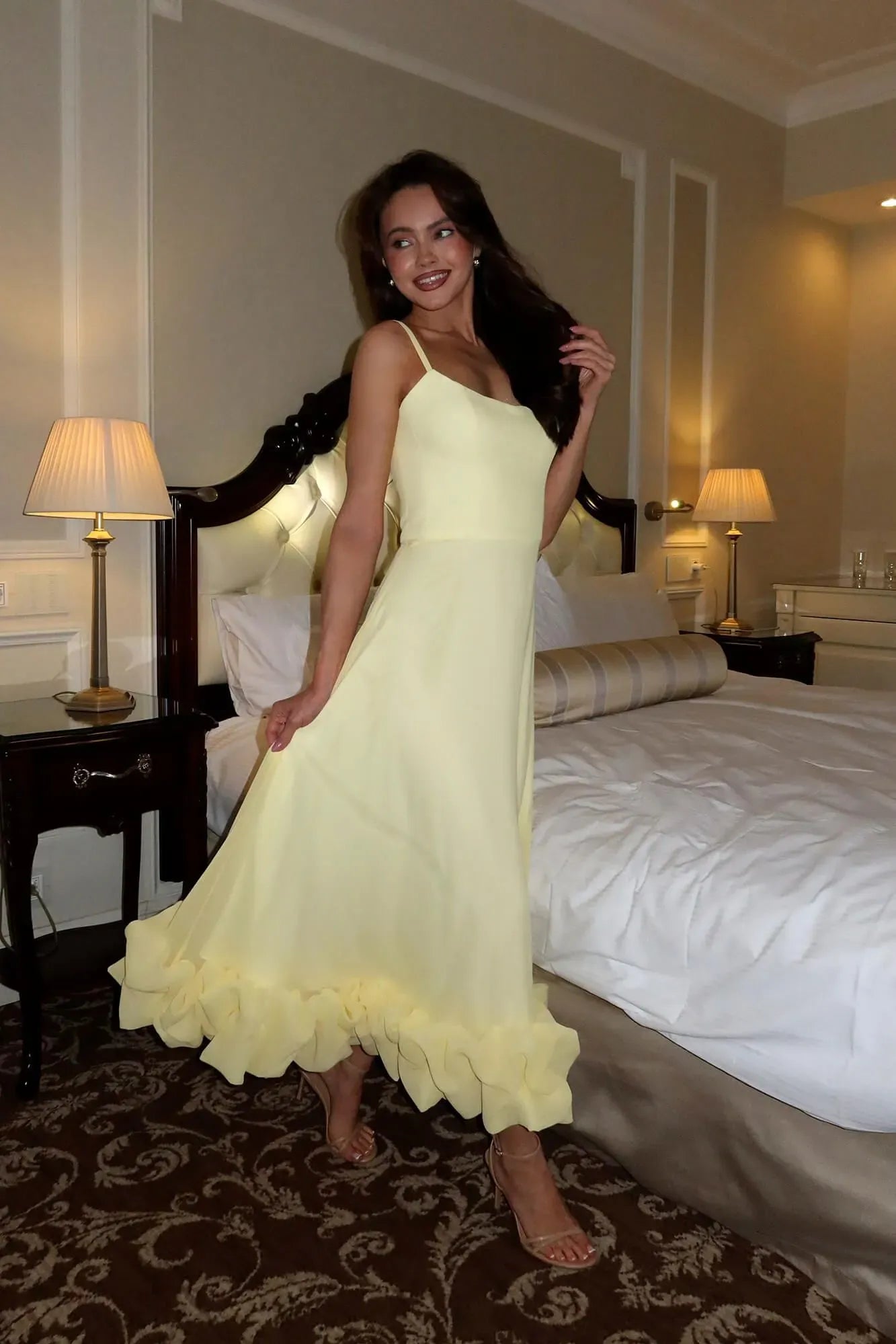 Sleeveless Twirl Midi Prom Dress for Wedding Guests