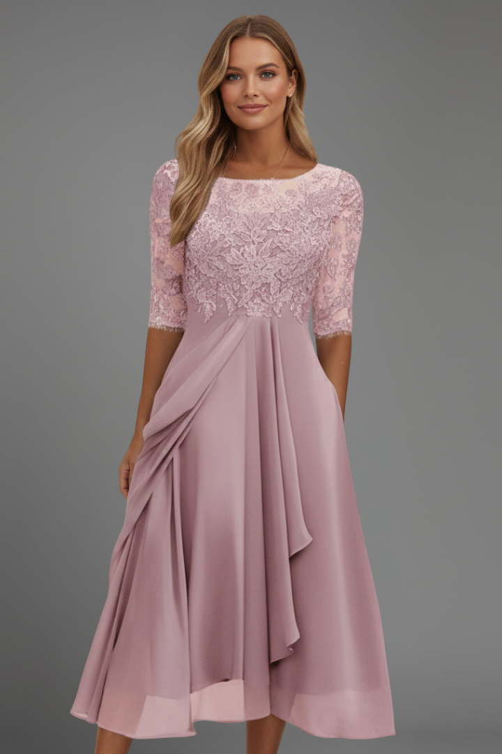 Dress with Round Neckline and Short Sleeves