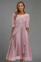 Dress with Round Neckline and Short Sleeves