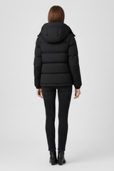 Women's Insulated Jacket with Secure Fit and Strong